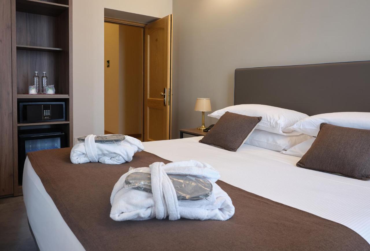 Hotel Ghiffa Luaran gambar